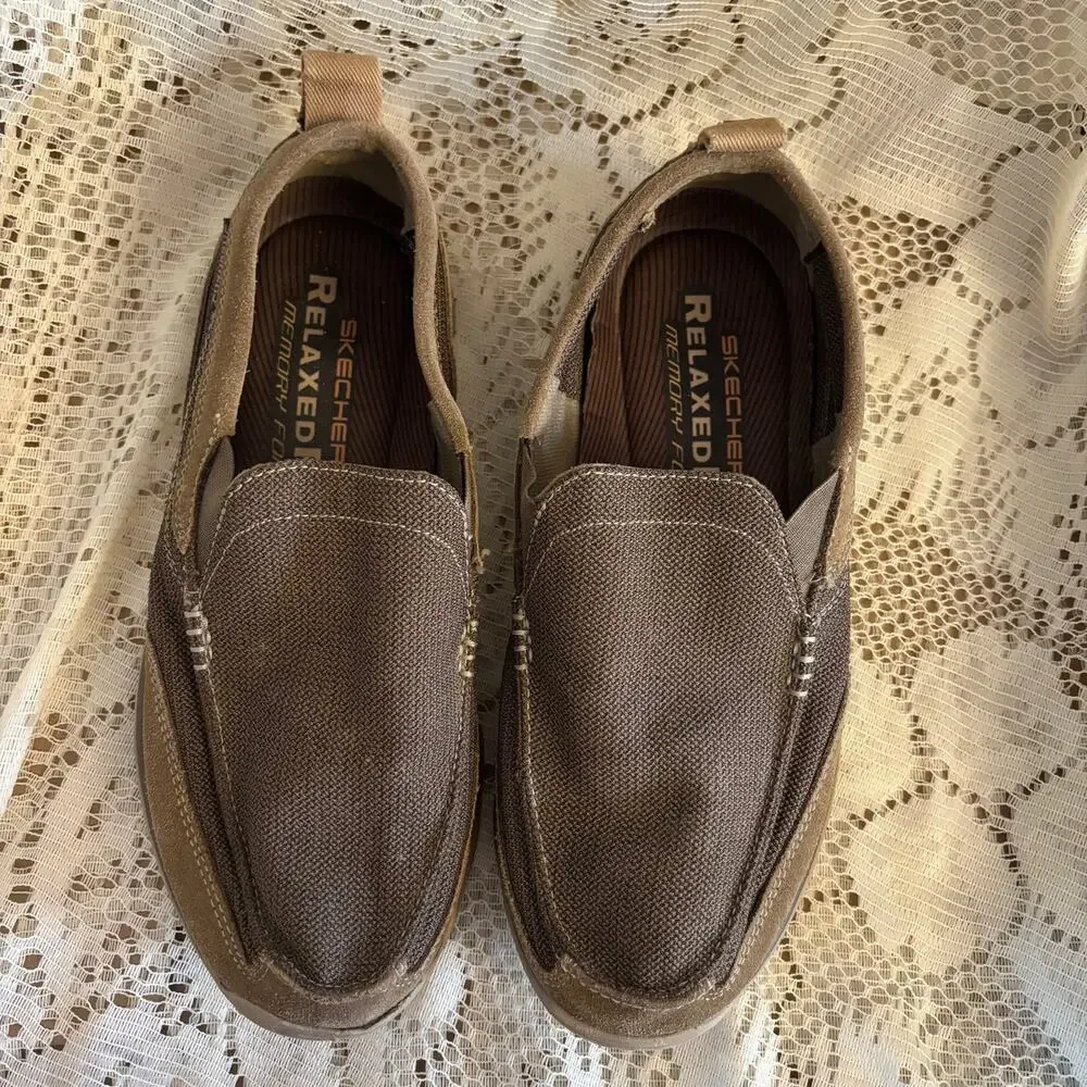 Skechers Superior Milford Men's US 10 Light Tan Slip On Loafers